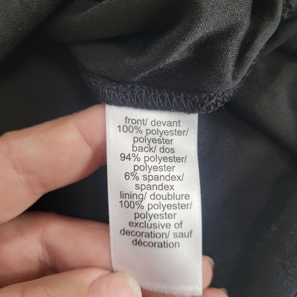 NWT Maurices Black Sleeveless Sheer Overlay Cutout Top Women's Size Medium - Picture 11 of 13